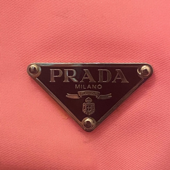 Prada pink nylon vintage bag - Picture 2 of 8